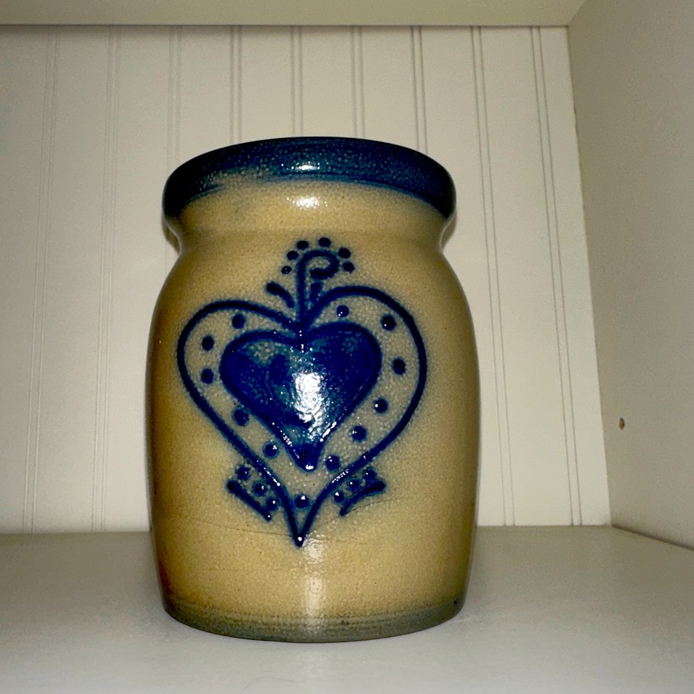 Beaumont Brothers Pottery signed Heart Crock